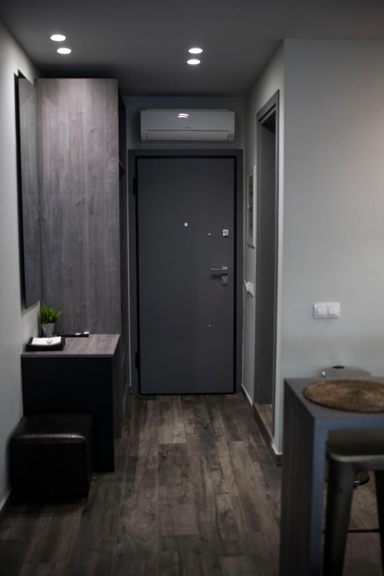 Rooster Suites Афины Экстерьер фото