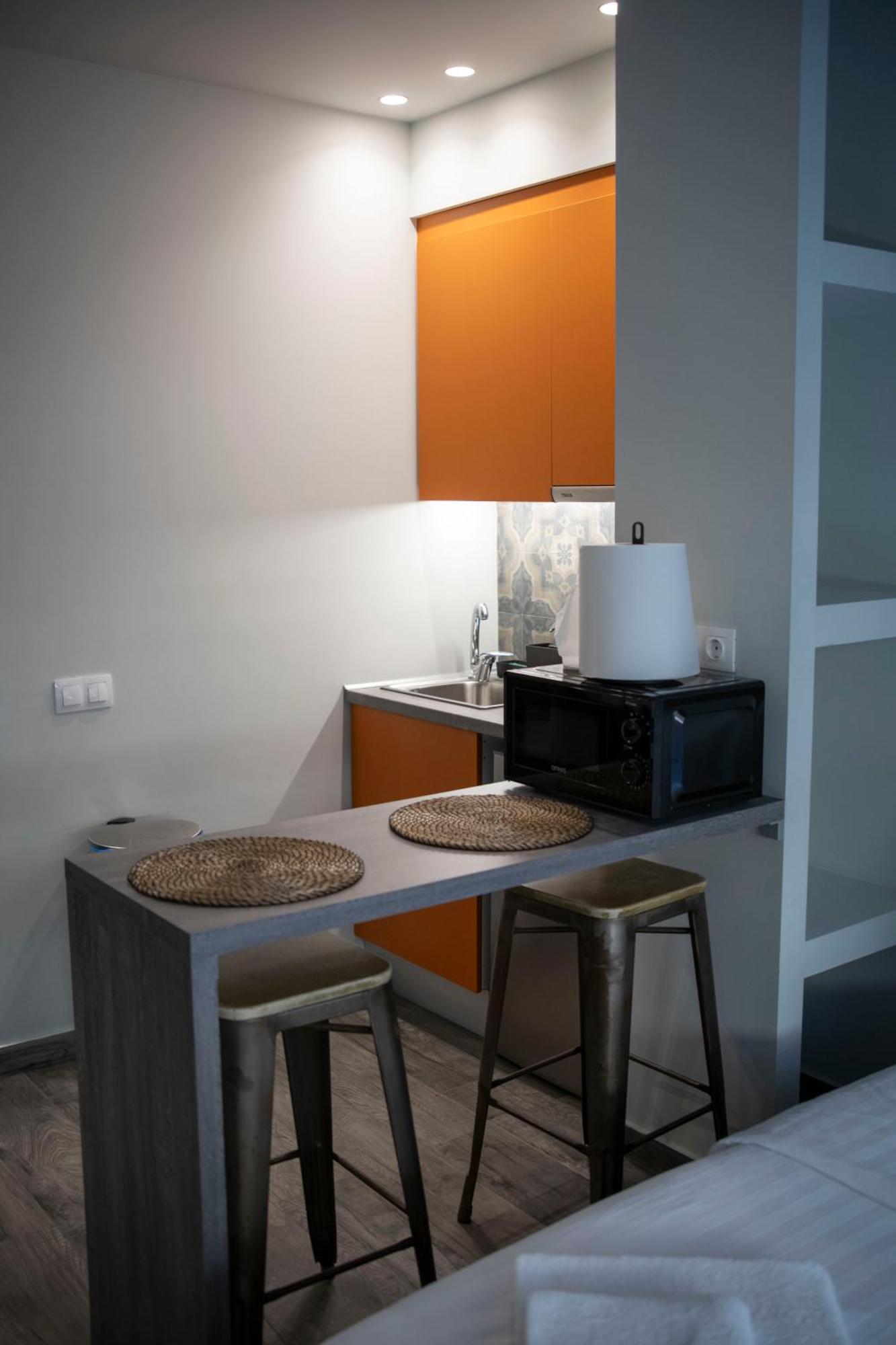 Rooster Suites Афины Экстерьер фото