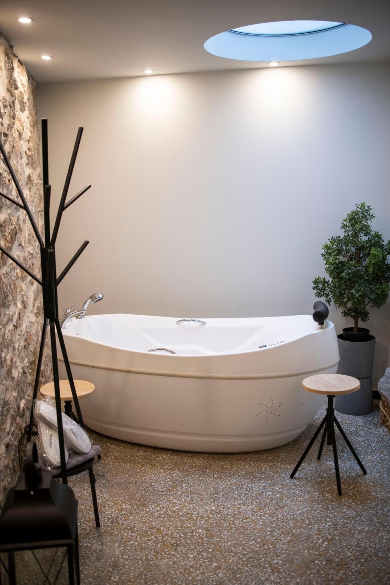 Rooster Suites Афины Экстерьер фото