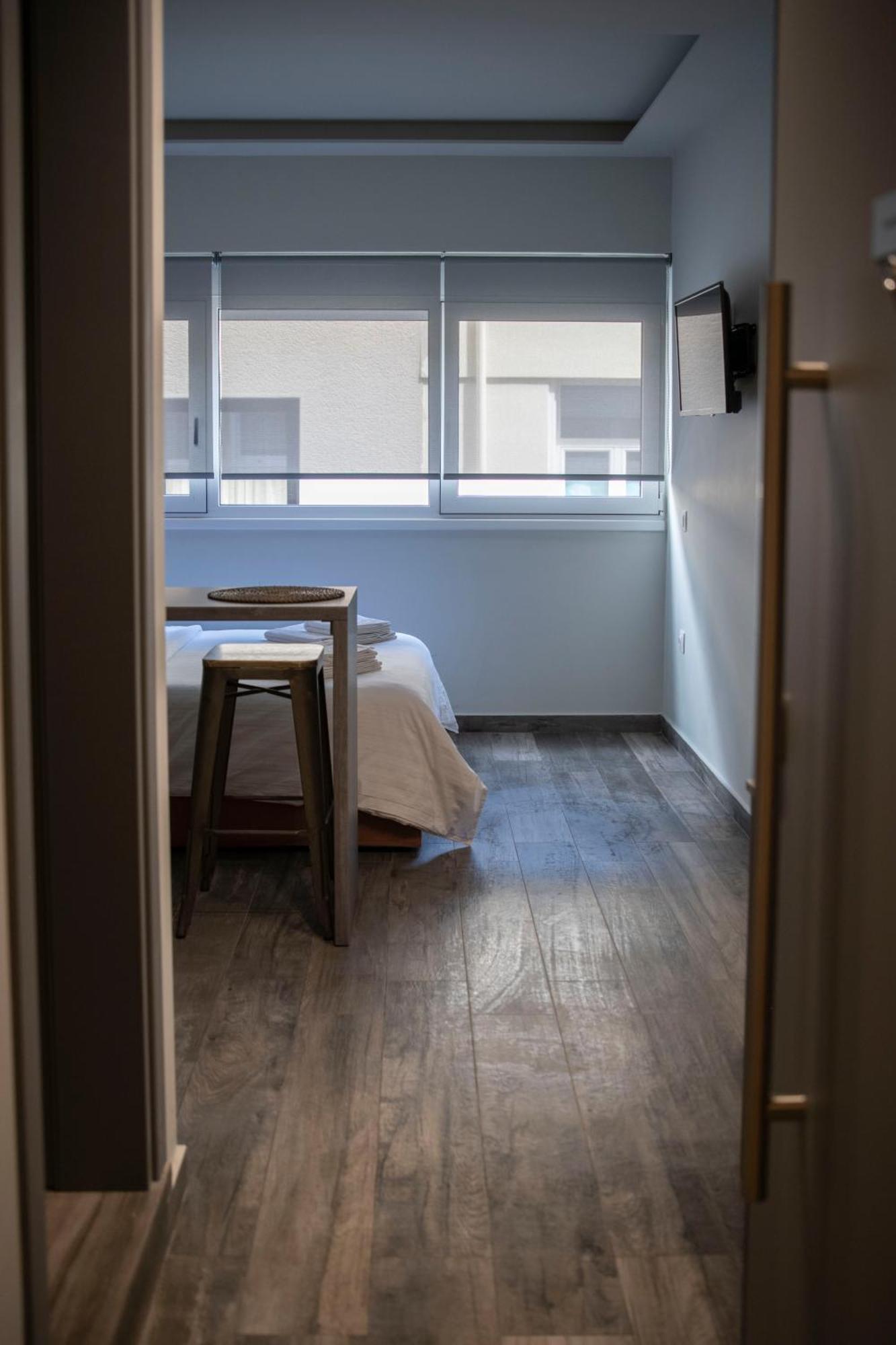 Rooster Suites Афины Экстерьер фото